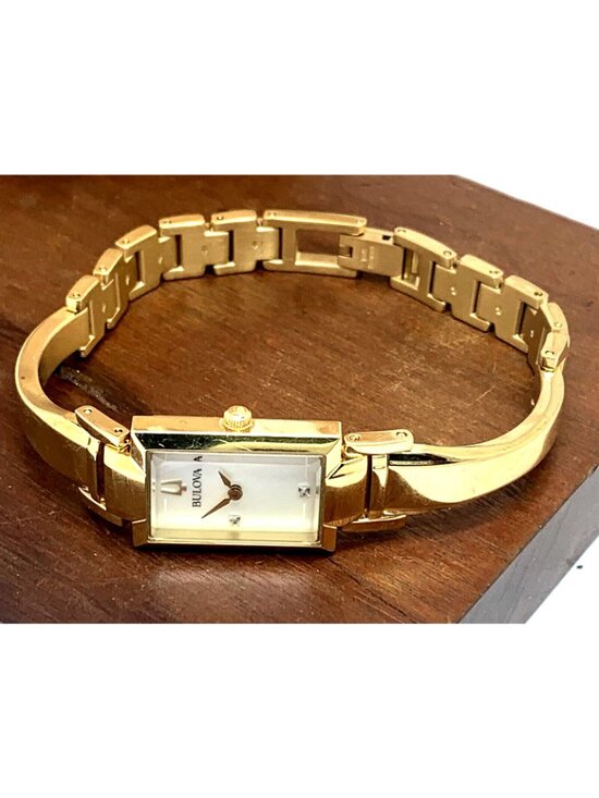 Bulova Women\'s Watch 97P141 Quartz Mother of Pearl Diamond Dial Gold Steel 18mm main image 10